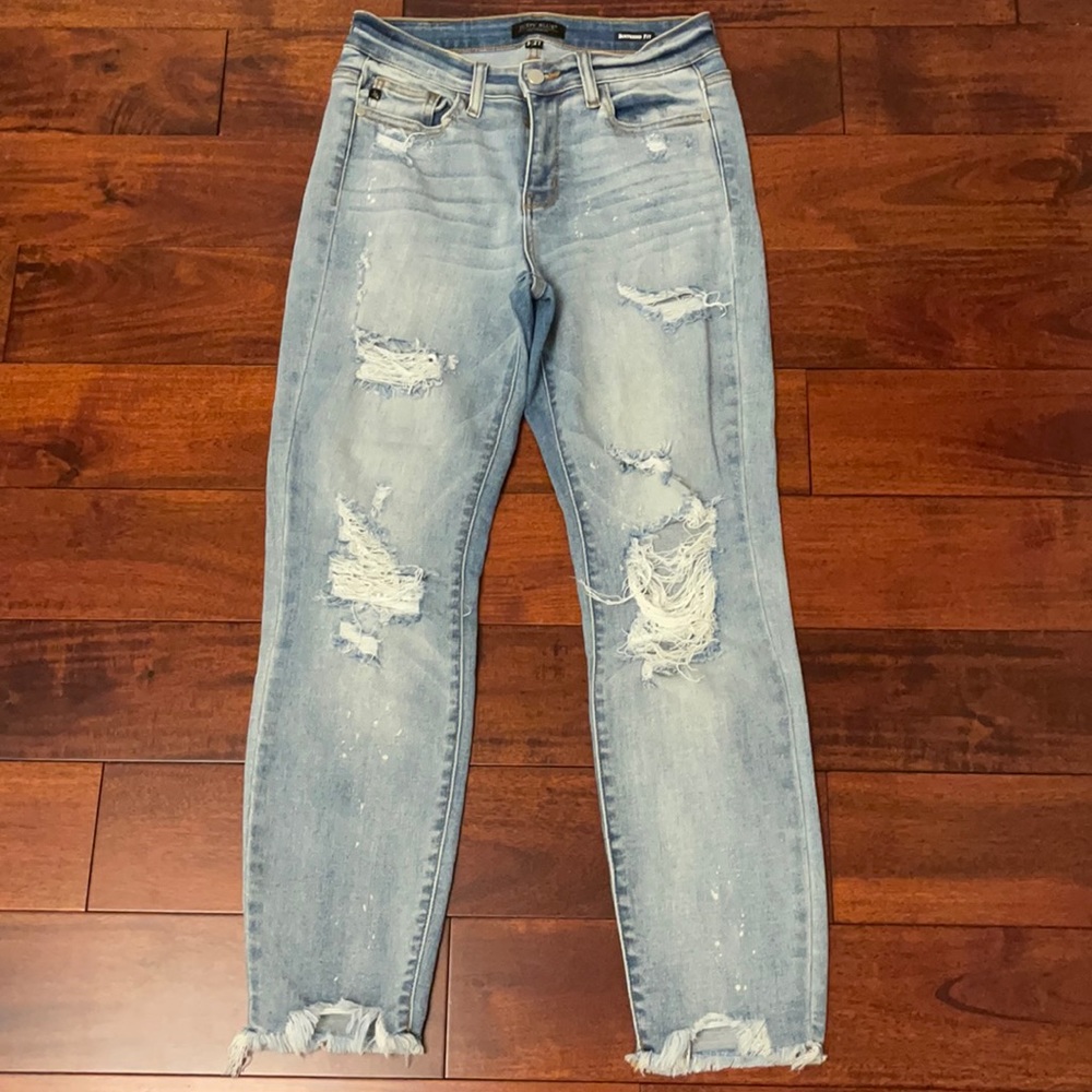 Judy Blue boyfriend fit distressed jeans
